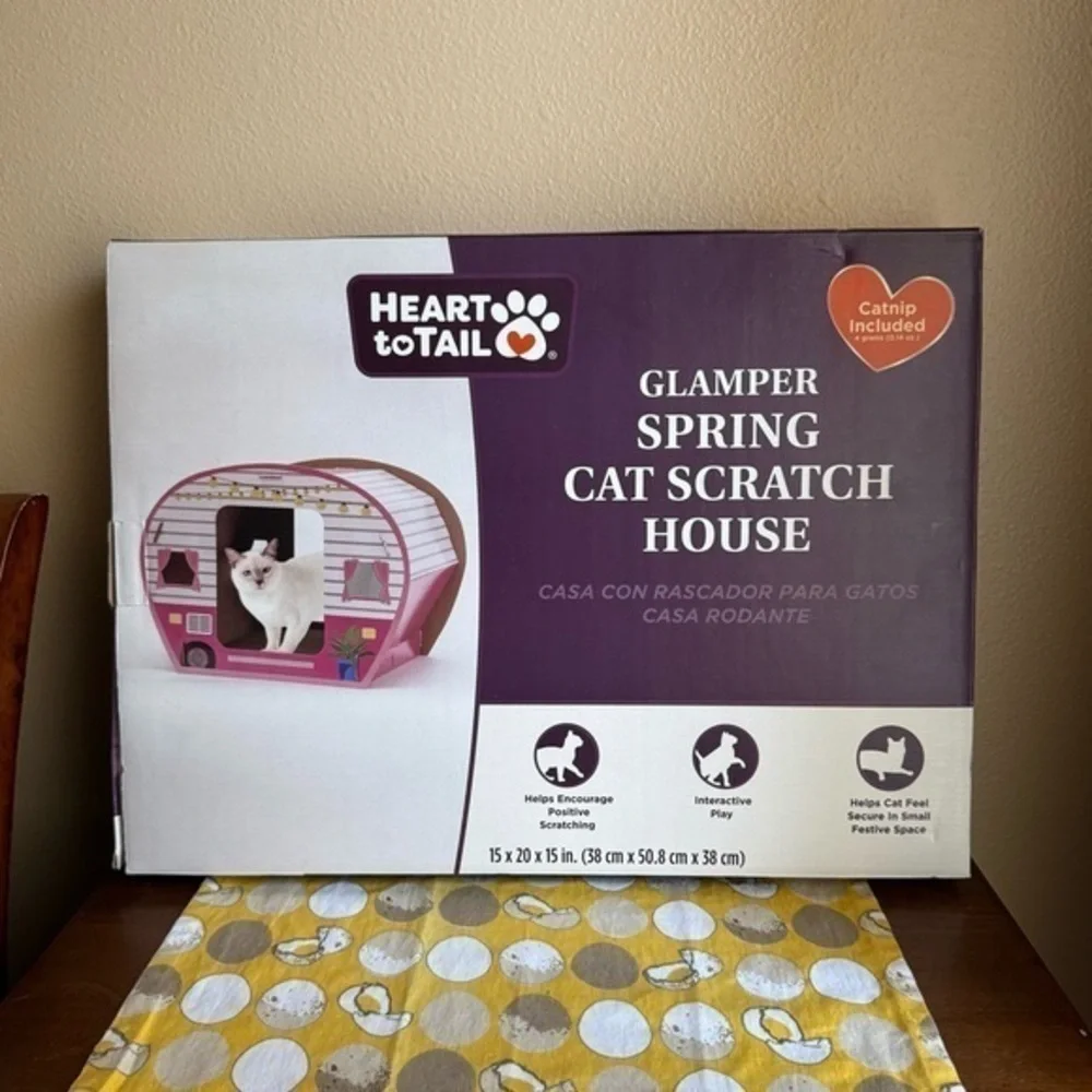 Aldi NIB Kitty Glamper Spring Cat Scratch house